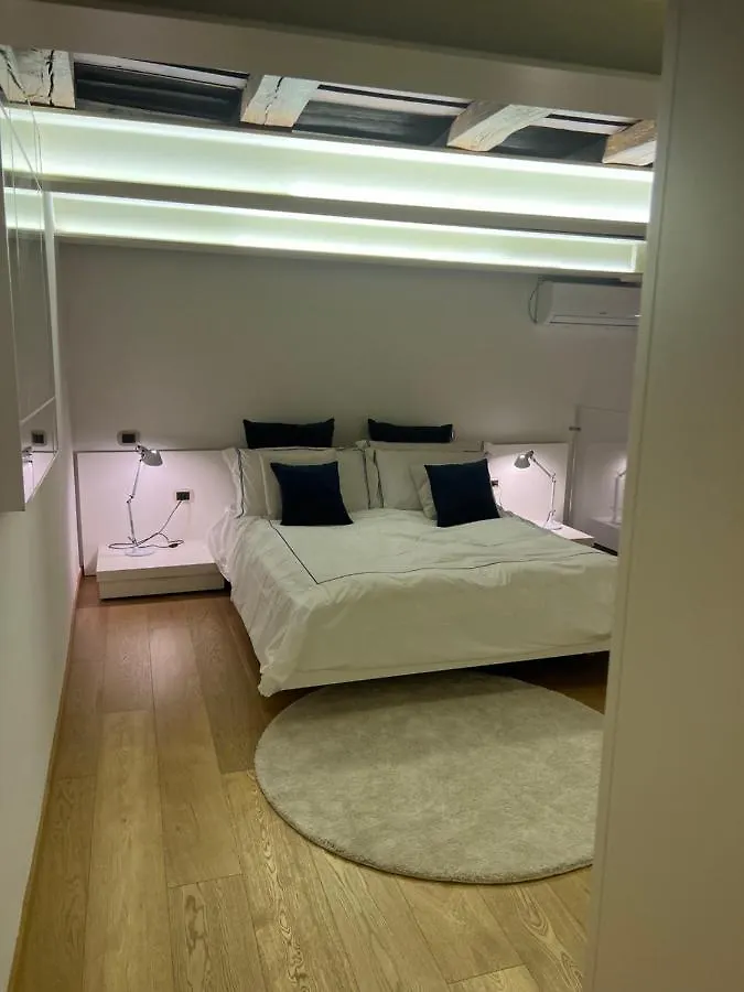 Elegante Appartamento Borgo San Jacopo Florence Italy