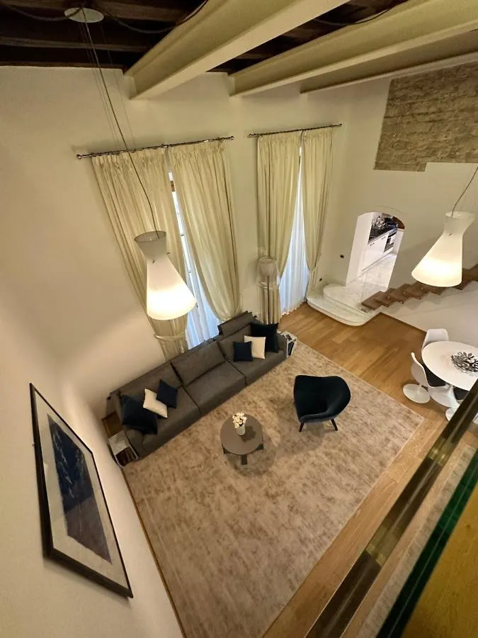 Apartment Elegante Appartamento Borgo San Jacopo Florence