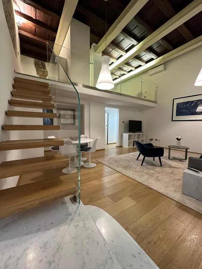 Elegante Appartamento Borgo San Jacopo Florence Apartment