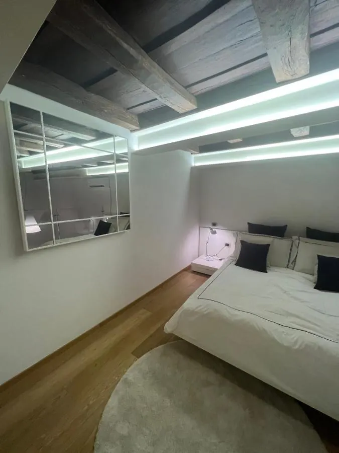 Elegante Appartamento Borgo San Jacopo Florence Italy