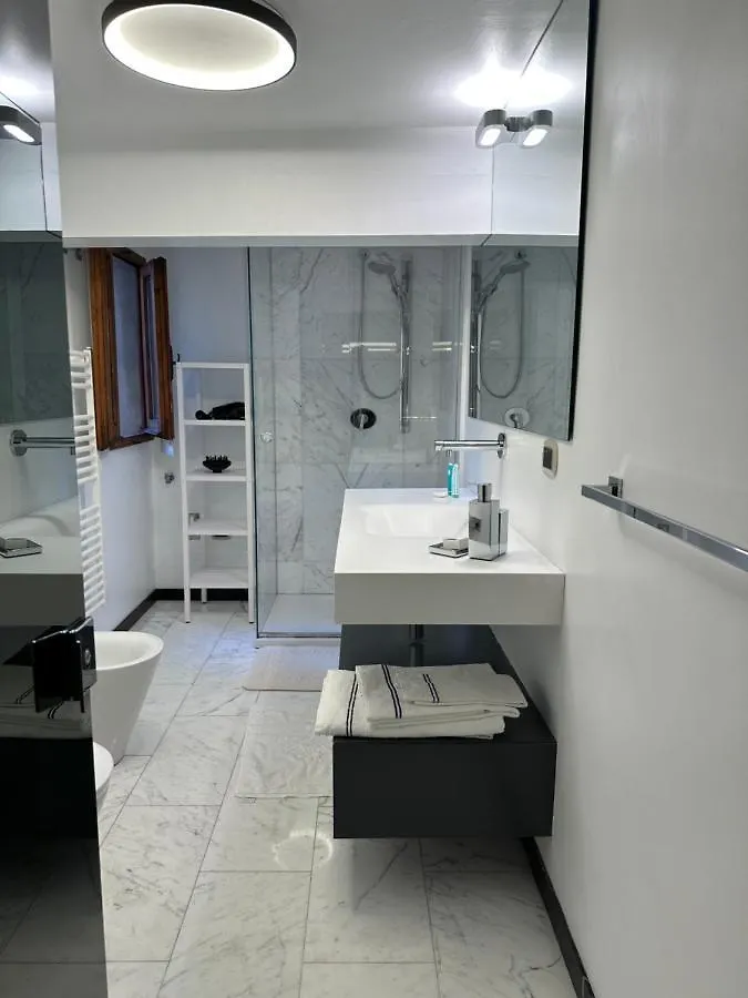 Elegante Appartamento Borgo San Jacopo Firenze